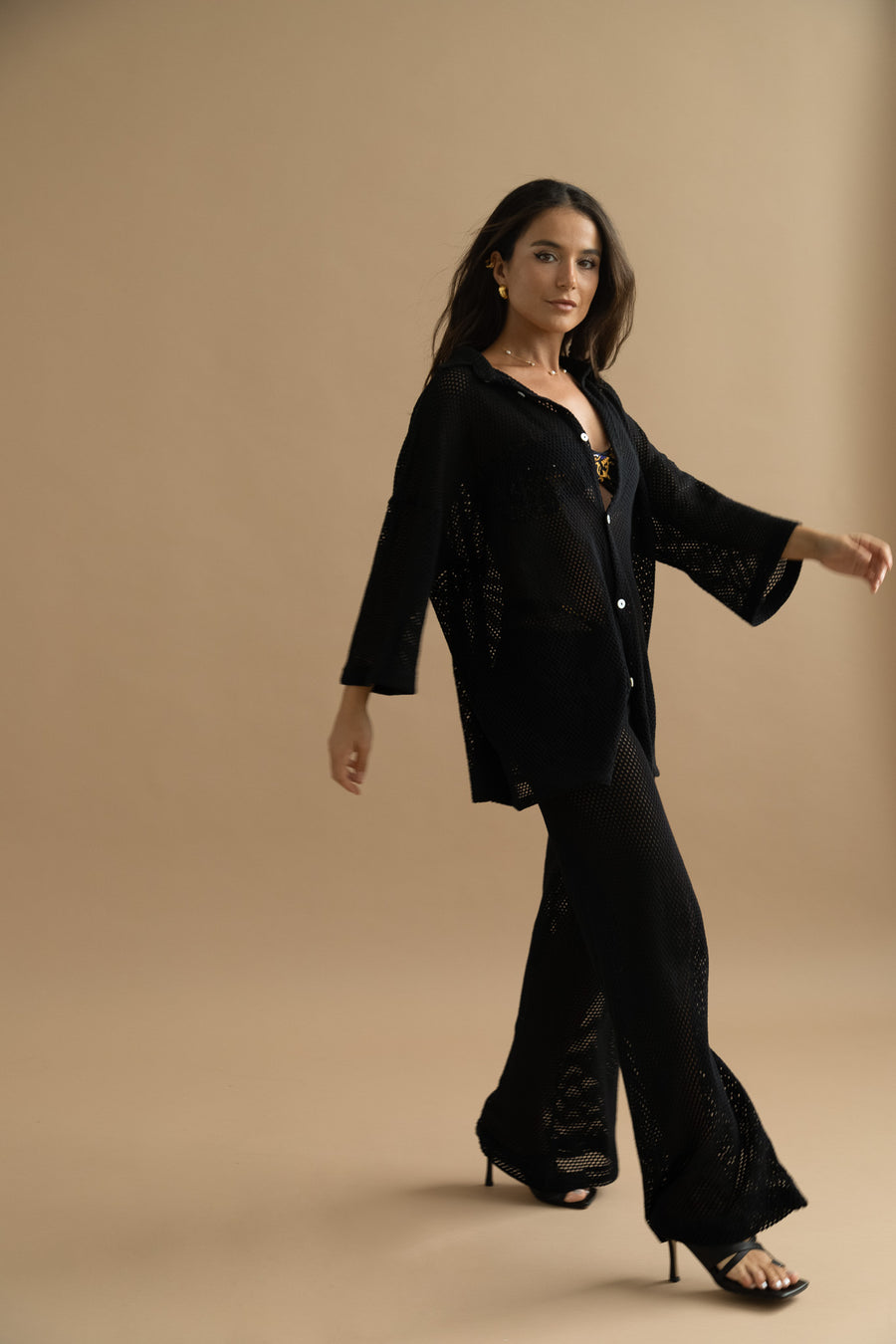 OSMOSE BLACK OVERSIZE SHIRT